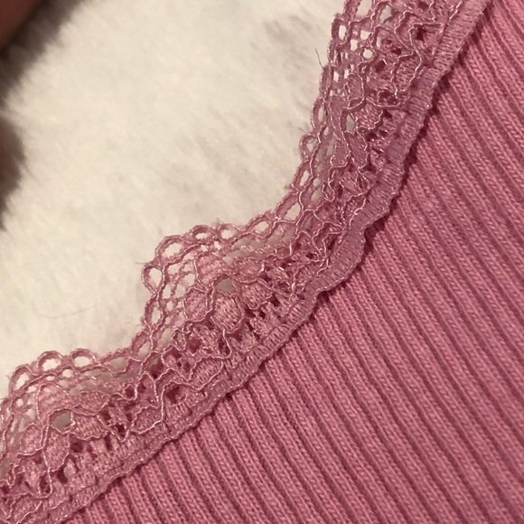 Pink tank top - Picture 3 of 5